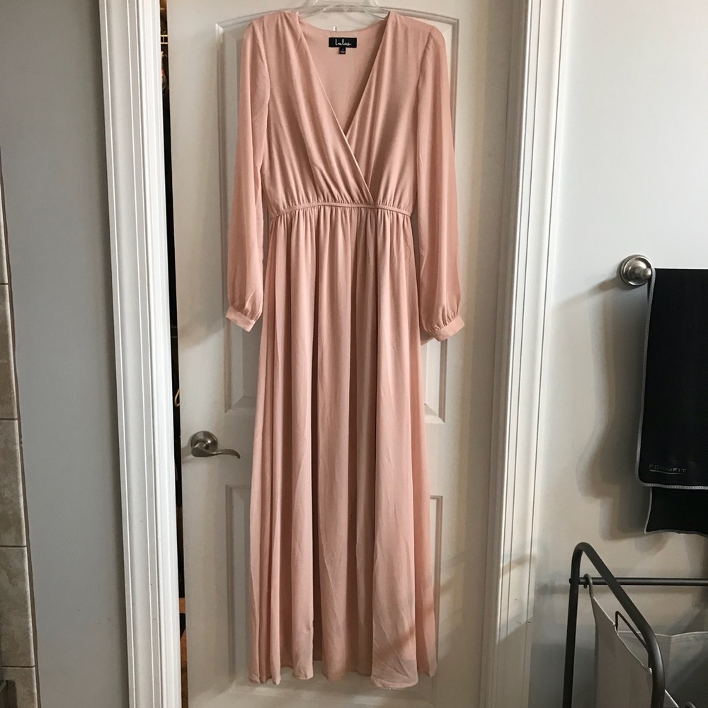 Lulu’s size small blush dress